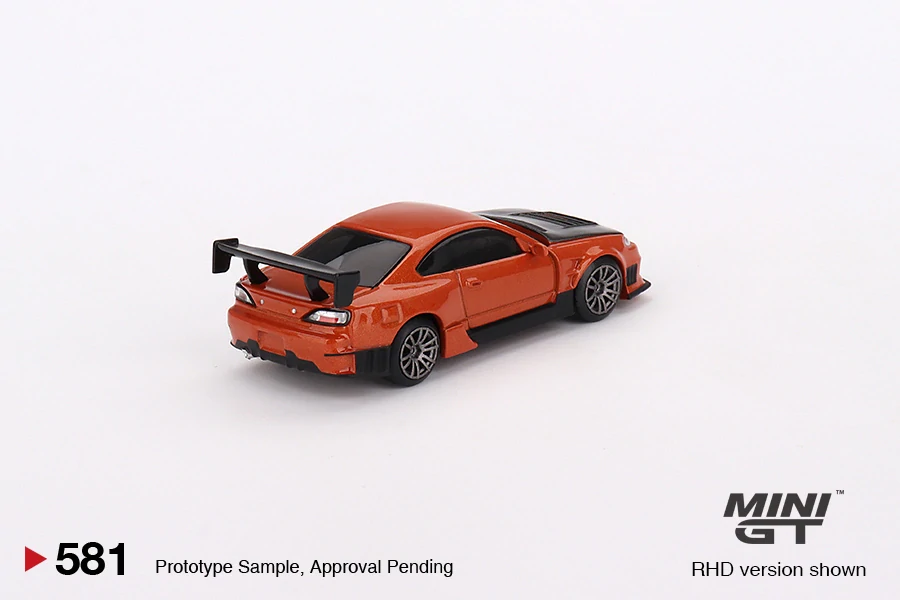 MiniGT #581 Nissan Silvia S15 D-MAX Metallic Orange