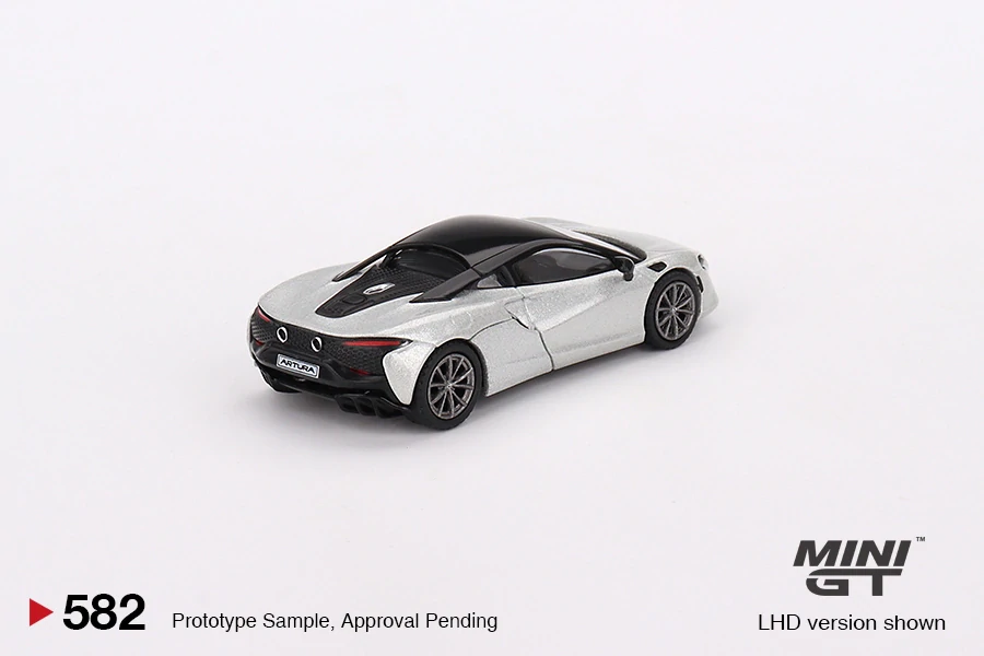 MiniGT #582 McLaren Artura Ice Silver