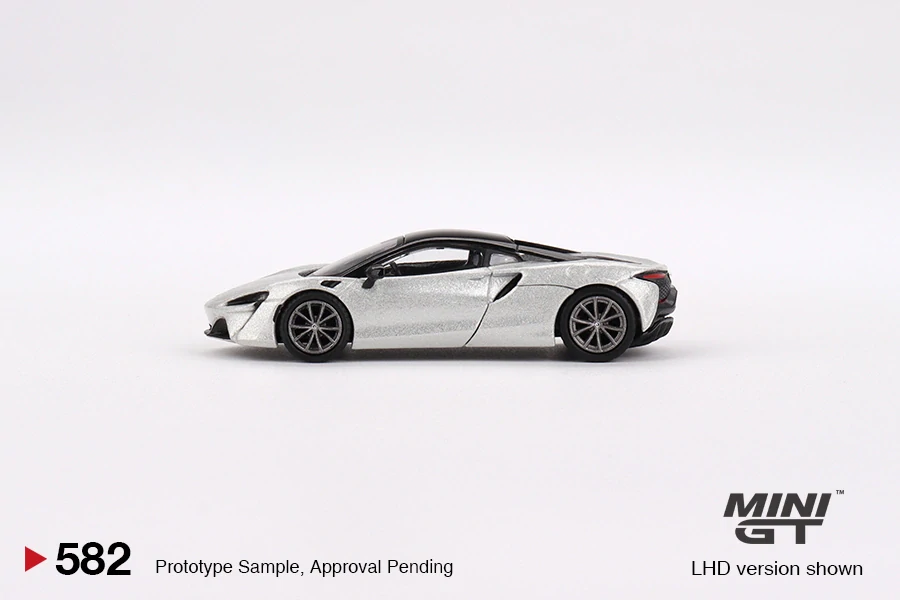 MiniGT #582 McLaren Artura Ice Silver